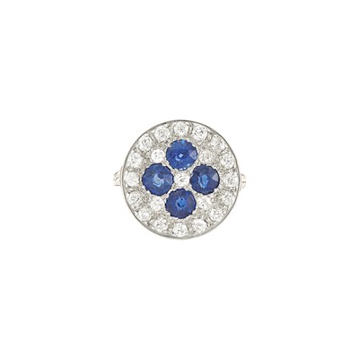 Lot 2246 - Antique Gold, Platinum, Sapphire and Diamond Ring