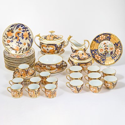 Lot 570 - Coalport Porcelain Imari Japan Pattern Part Tea-Service