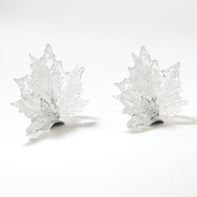 Lot 400 - Assembled Pair of Lalique Molded Glass Champs Elysées Single-Light Wall Sconces