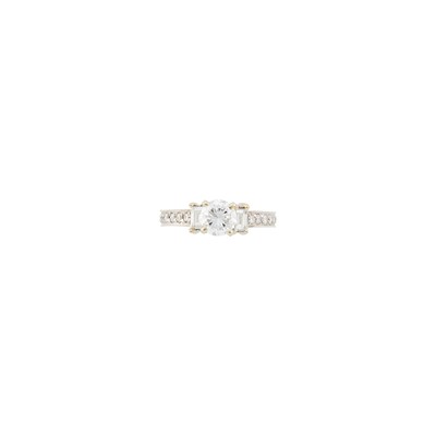 Lot 1164 - White Gold and Diamond Ring