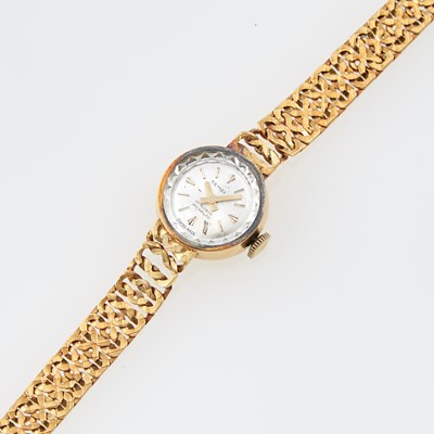 Lot 63 - Ladys Gold Bracelet Watch, 17 Jewels, 18K 11 dwt. all