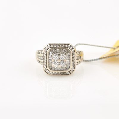 Lot 389 - Diamond Ring, 86 diamonds about 1.10 cts., 14K 4 dwt.