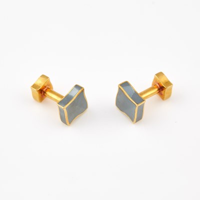 Lot 497 - Two Gold and Stone Cuff Links, 18K 6 dwt. all, bears signature Angela Cummings