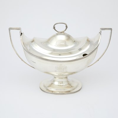 Lot 161 - Edwardian Sterling Silver Covered Soup Tureen