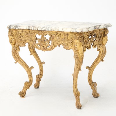 Lot 390 - Régence Giltwood Console