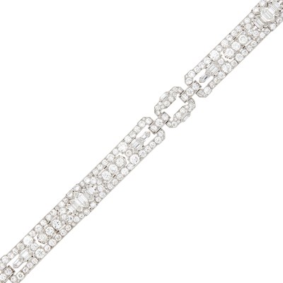 Lot 131 - Raymond Yard Platinum and Diamond Bracelet