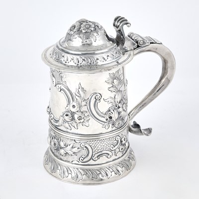 Lot 206 - George III Sterling Silver Covered Tankard