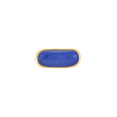 Lot 1040 - Gump's Gold and Lapis Ring