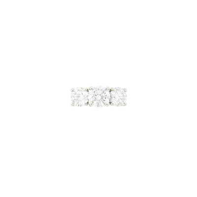 Lot 78 - Platinum and Diamond Ring