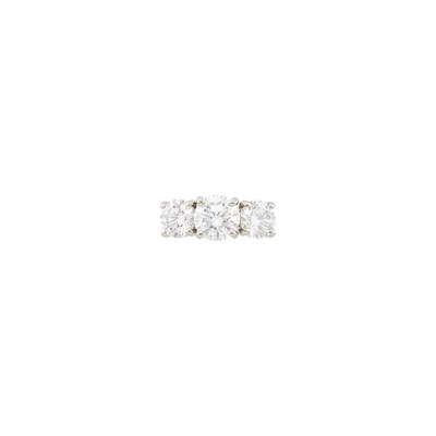 Lot 103 - Platinum and Diamond Ring