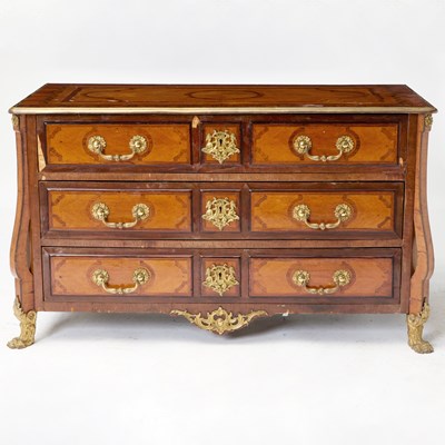 Lot 478 - Régence Style Gilt-Bronze Mounted Rosewood Parquetry Commode