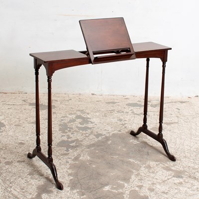 Lot 351 - Georgian Style Mahogany Writing Table