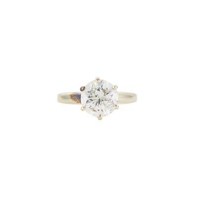 Lot 1126 - White Gold and Diamond Ring