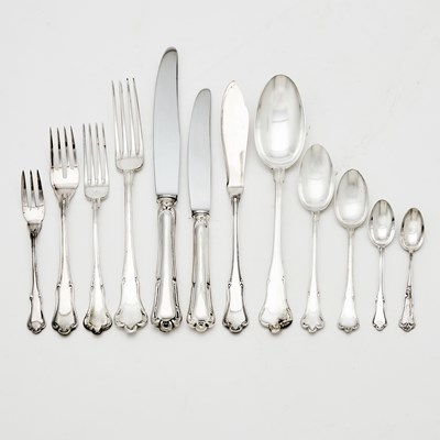 Lot 530 - Italian Silver Flatware Service