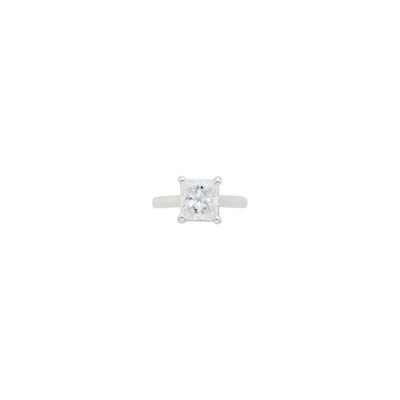 Lot 61 - Silver and Diamond Ring