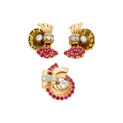 Lot 1085 - Retro Tricolor Gold, Ruby and Diamond Pair of Earclips and Ring