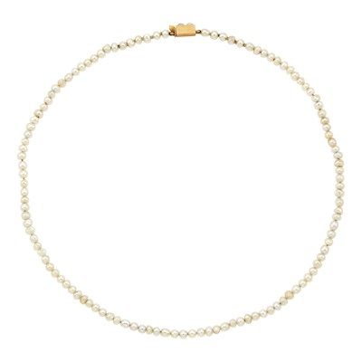 Lot 1114 - Pearl Necklace with Gold and Pearl Clasp