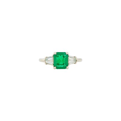 Lot 1201 - Platinum, Emerald and Diamond Ring