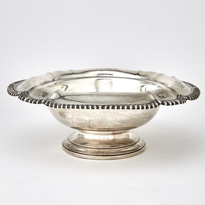 Lot 692 - Gorham Sterling Silver Centerpiece Bowl