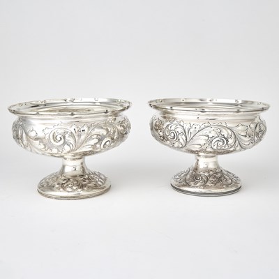 Lot 660 - Pair of Gorham Sterling Silver Footed Bowls