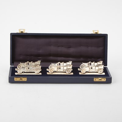 Lot 535 - Cased Set of Six Elizabeth II Sterling Silver Novelty Place Card Holders