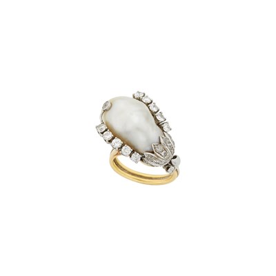 Lot 49 - Gold, Platinum, Baroque Natural Pearl and Diamond Ring