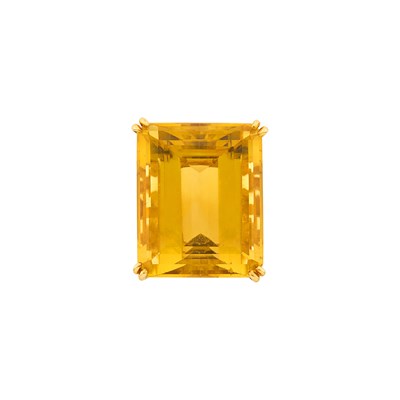 Lot 1116 - Gold and Citrine Ring