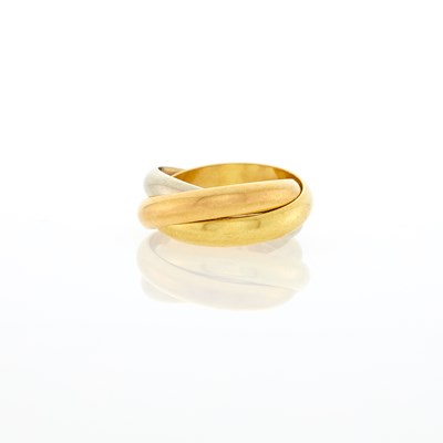 Lot 2115 - Cartier Tricolor Gold 'Trinity' Rolling Band Ring