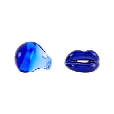 Lot 2228 - Solange Azagury-Partridge Silver and Blue Enamel 'Hotlips' Ring and Lalique Blue Glass Dome Ring