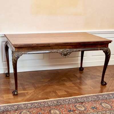 Lot 102 - George II Style Walnut and Parcel-Gilt Center Table