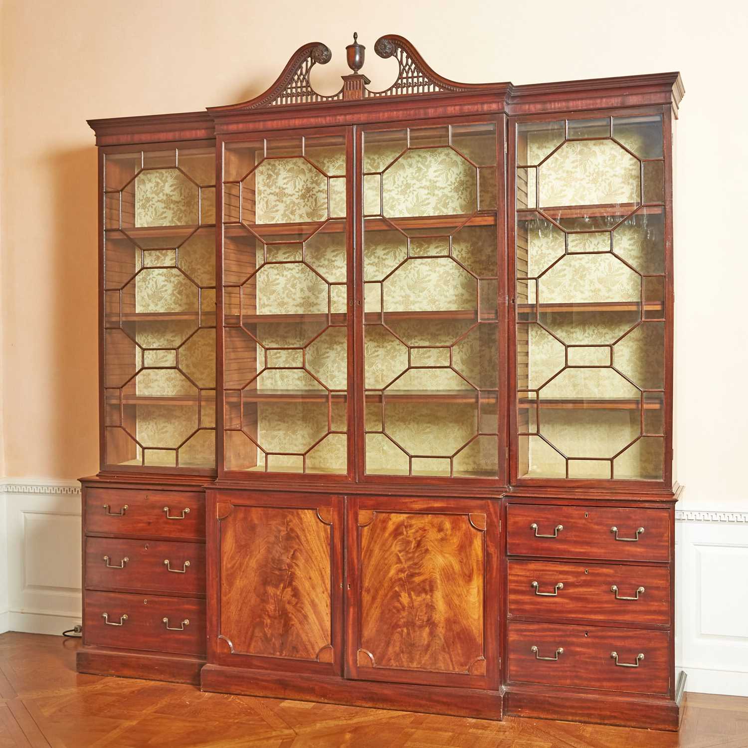 Lot 123 - George III Mahogany Breakfront Bookcase Cabinet