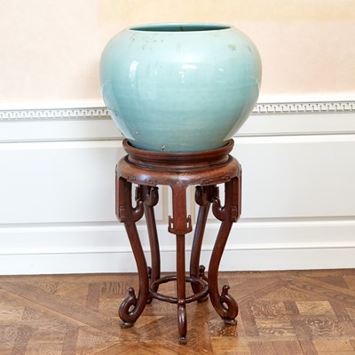 Lot 192 - A Large Chinese Celadon Porcelain Fish Bowl on Stand