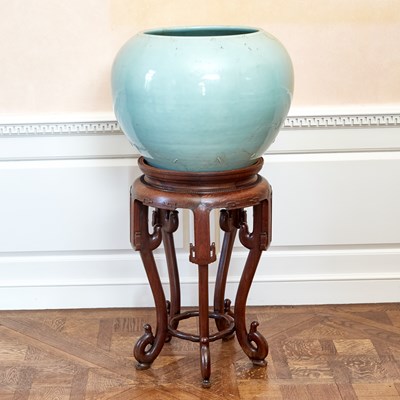 Lot 192 - A Large Chinese Celadon Porcelain Fish Bowl on Stand