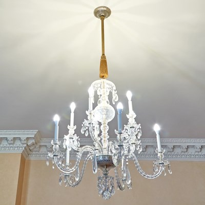 Lot 118 - George III Style Cut Glass Eight-Light Chandelier