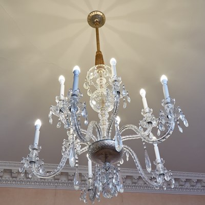 Lot 121 - George III Style Cut Glass Eight-Light Chandelier