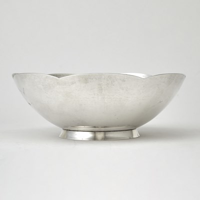 Lot 142 - Tiffany & Co. Sterling Silver Fruit Bowl