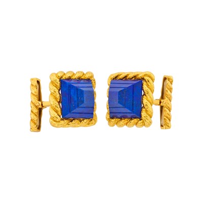 Lot 30 - David Webb Pair of Hammered Gold and Lapis Pyramid Cufflinks