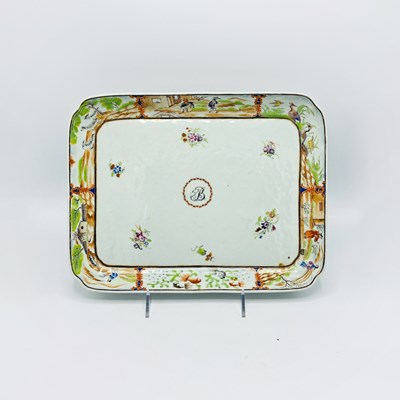 Lot 124 - Chinese Export Porcelain Footed Serving Dish