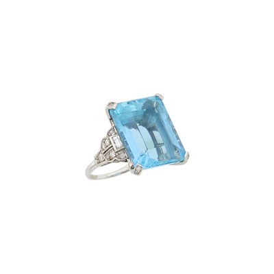 Lot 60 - Platinum, Aquamarine and Diamond Ring