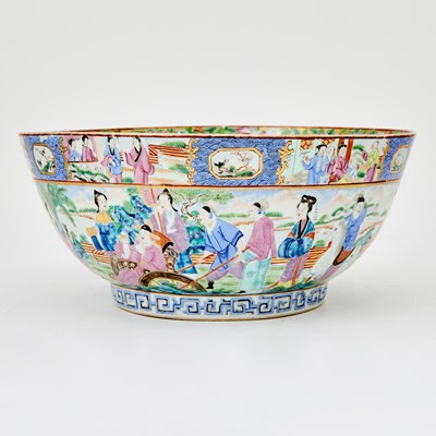 Lot 10 - Chinese Rose Mandarin Export Porcelain Punch Bowl