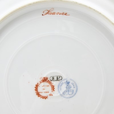 Lot 76 - Set of Twelve Sèvres Pink-Ground Gilt-Rimmed Porcelain Dinner Plates