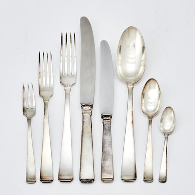 Lot 550 - Continental Silver Flatware Service