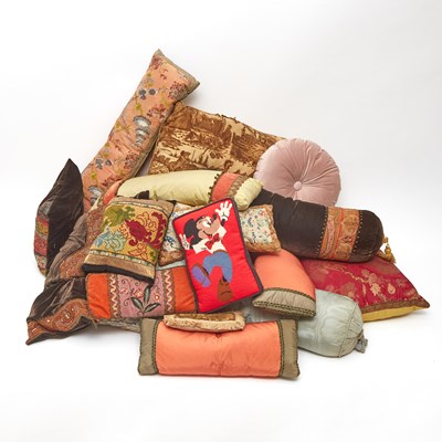 Lot 527 - Group of Throw Pillows