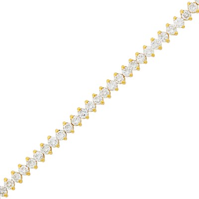 Lot 118 - Gold and Diamond Bracelet