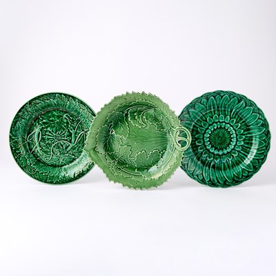 Lot 93 - Assembled Set of Twenty-Eight Wedgwood Majolica "Sunflower" Pattern Salad Plates