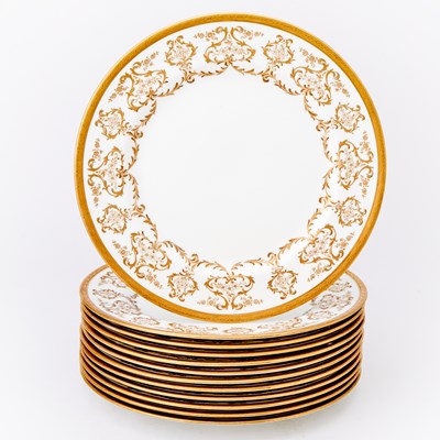 Lot 579 - Set of Twelve Royal Doulton Gilt Decorated Porcelain Dinner Plates