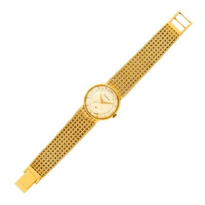 Lot 29 - Cartier Gentleman's Gold Wristwatch