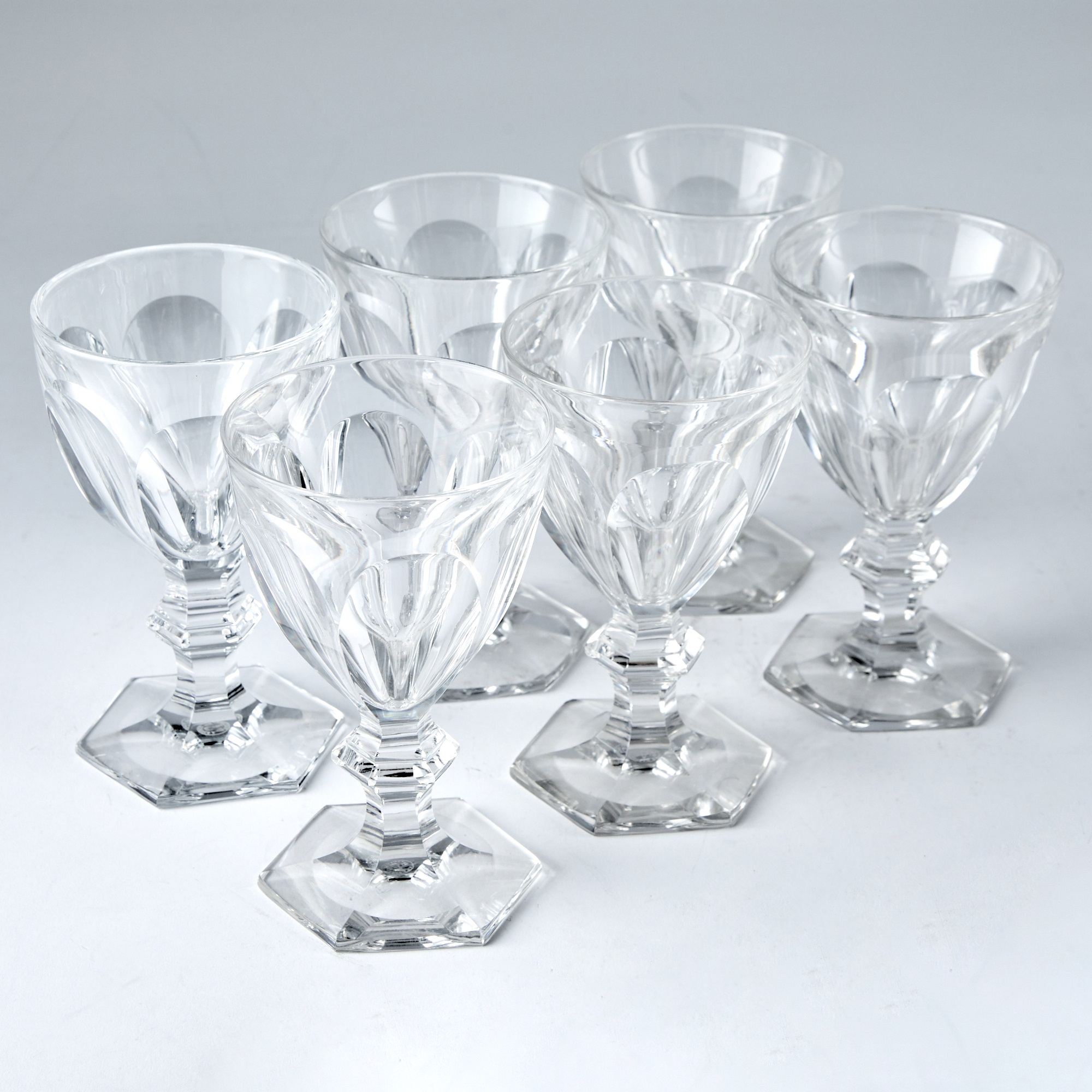 Lot 569 - Set of Twenty-Four Baccarat Blown Glass