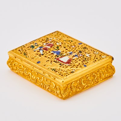 Lot 569 - Gold and Enamel Box