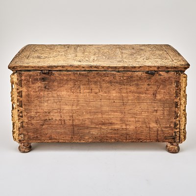 Lot 539 - Italian Gilt Pastiglia Casket